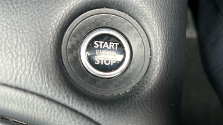 Nissan Juke 1.0 DiG-T 114 N-Connecta 5dr Petrol Hatchback